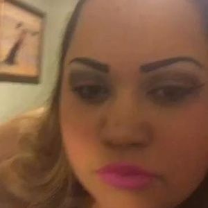 Meet your Posher, Elise